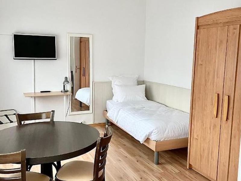 92DDDC5F41E0AD16975D6F1FAE1D865F