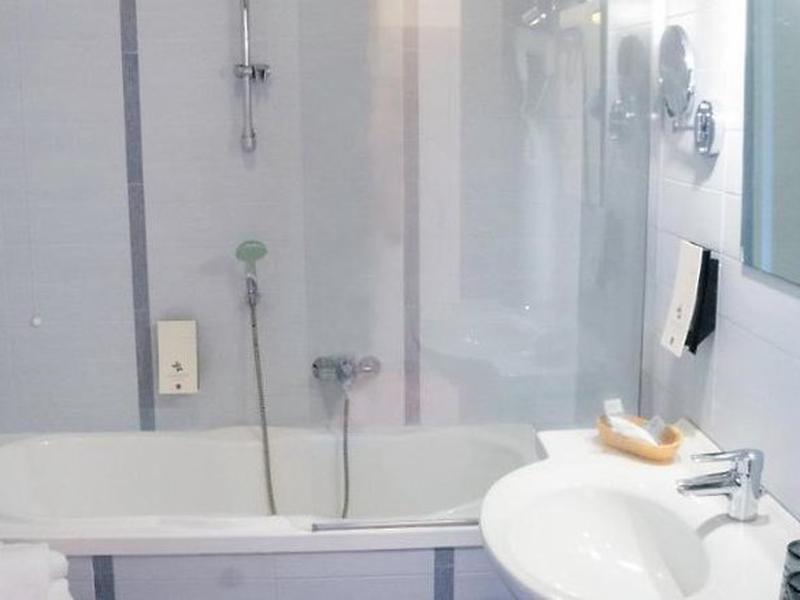 7CD14AE93CF832F0099CDC393637CD44