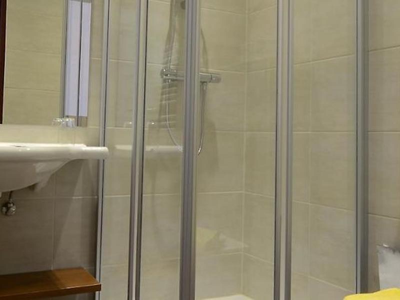 E03498168B986A989864CB706257694C