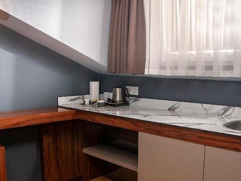 C76BE1449FBB212747BADB803FAFC3F4