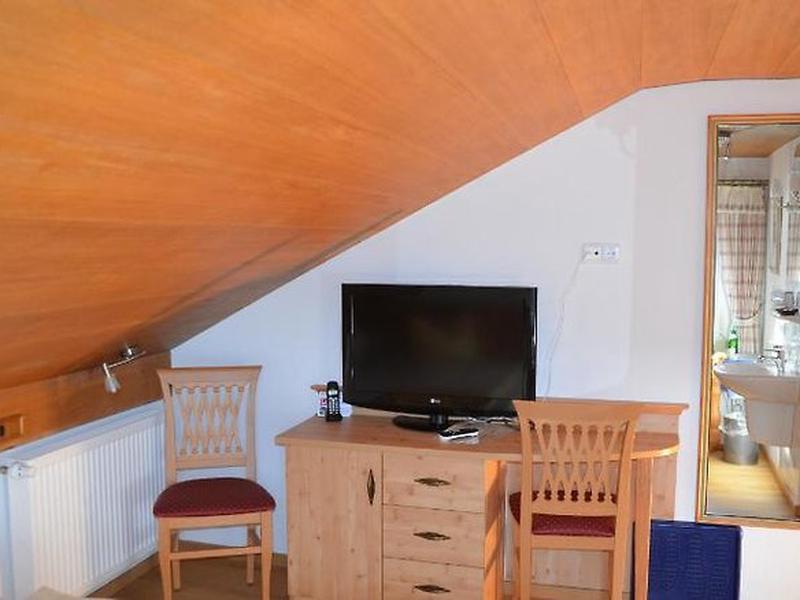 E08CDCD8FCD8BF74D8BAFAA2B27A8EFB