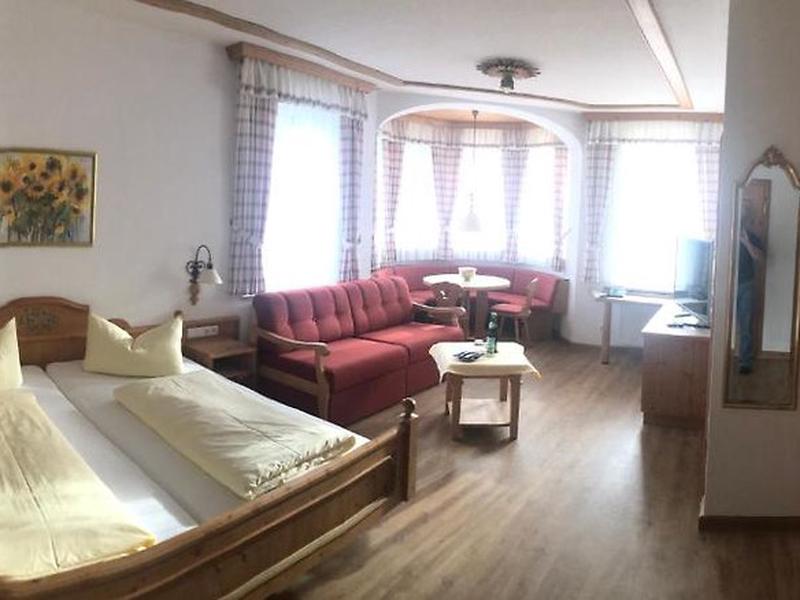 DE29DF7560501B1F24E7157C6CD910C0