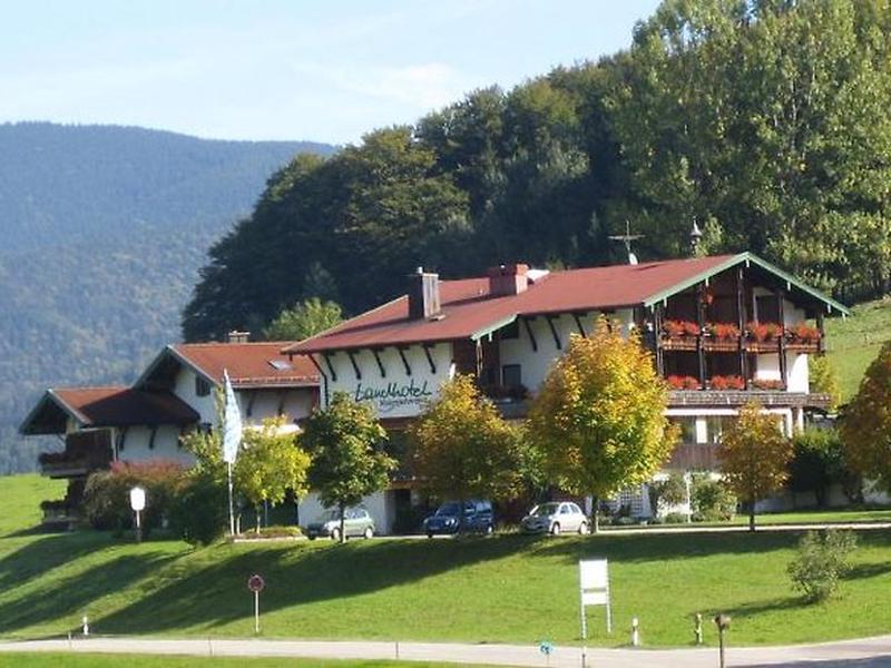 06BBA203475BB543C116184FC6D6307A