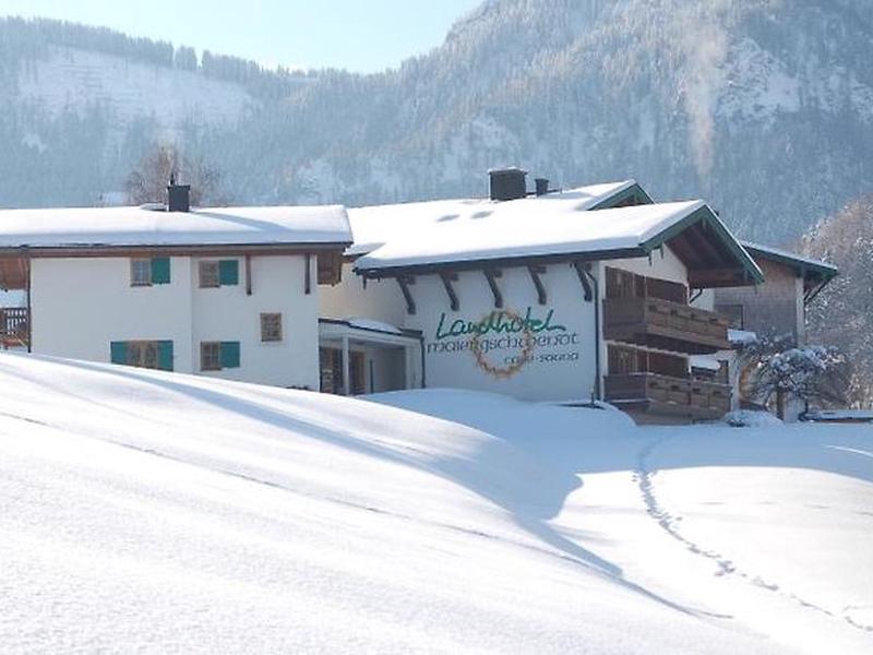 8DCF16412EB6EA1920D1D5CE272C102D