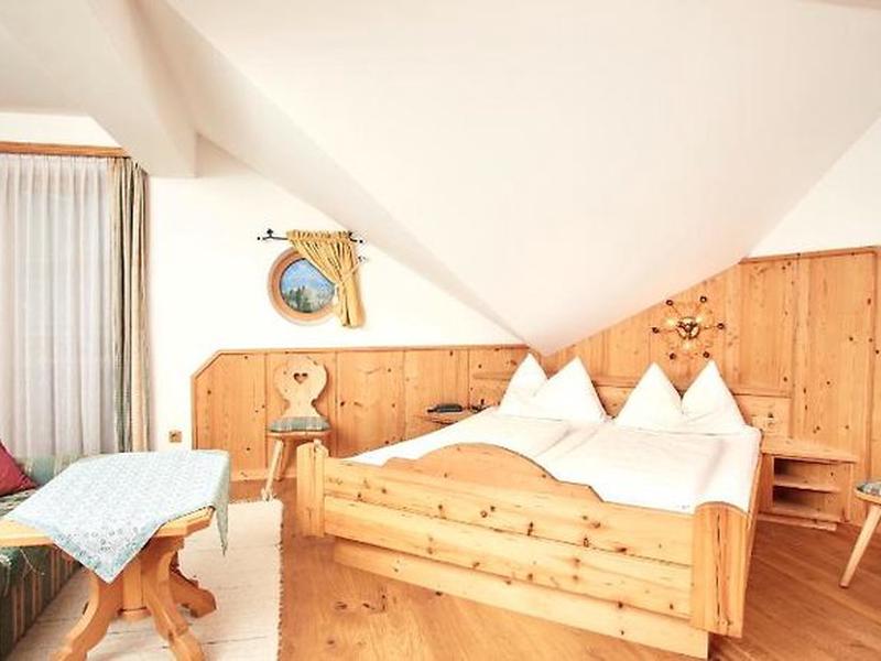 D81F9E61E70F24E56EC056C6AF52FDE5