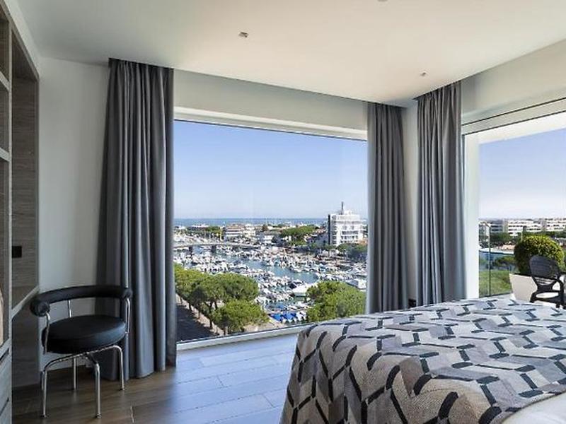 E85C0B447953124C92CFAE2CB25B4FB2