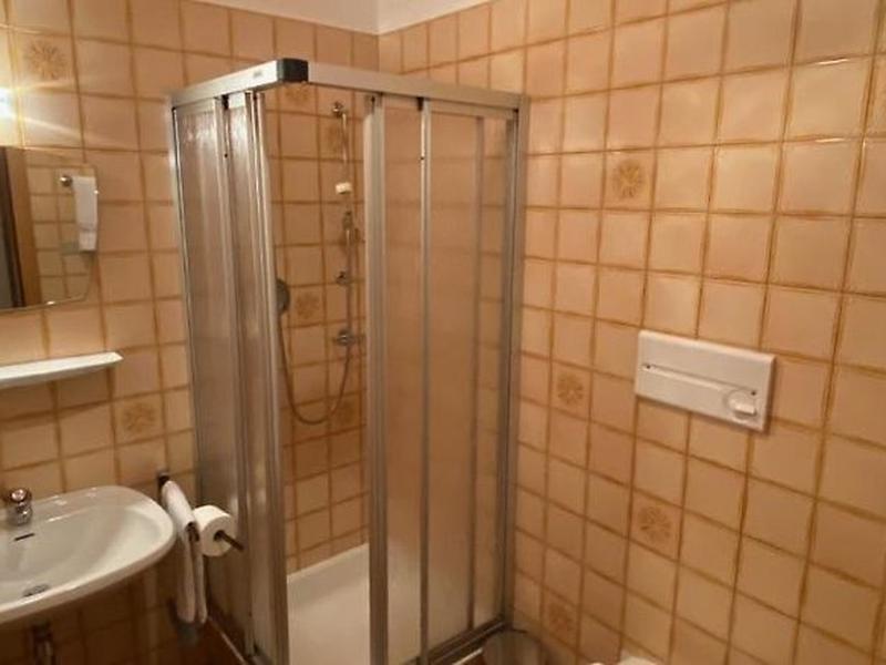 04F35CFC0CF7879215527913E714879F