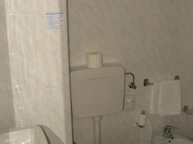 BFF52B60E0303AB02F31B4DA8E01A0E2