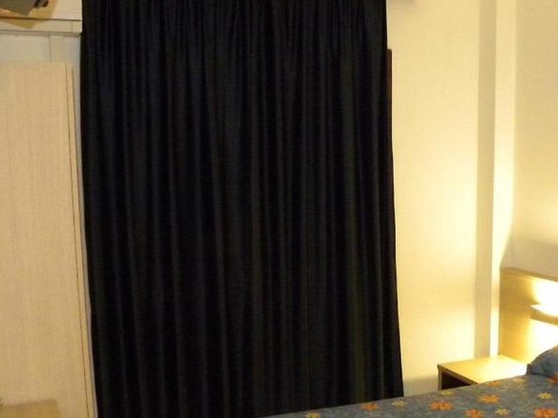 BFCE44DFF1DCB29DDCE57B5195BE86C7