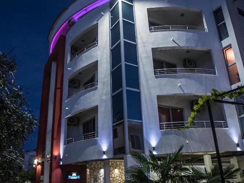 B716BAACE6421E36C7DD2AC505099ABE