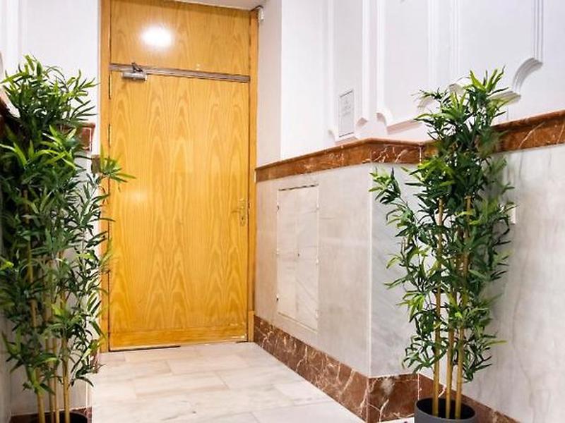 7AA10E04310CED58E2BDEFD5C7EF8913