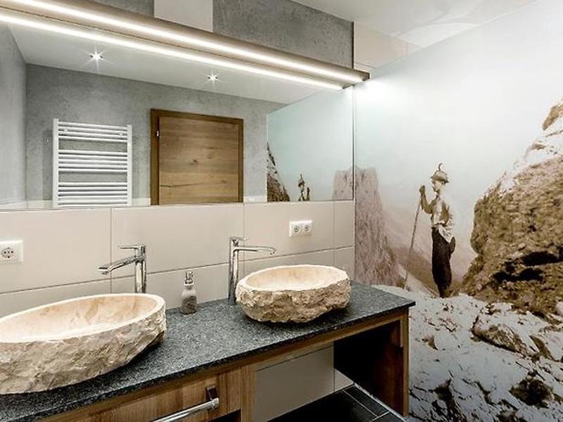 2C04EB2F1CEF63AC5050E9E21F336557