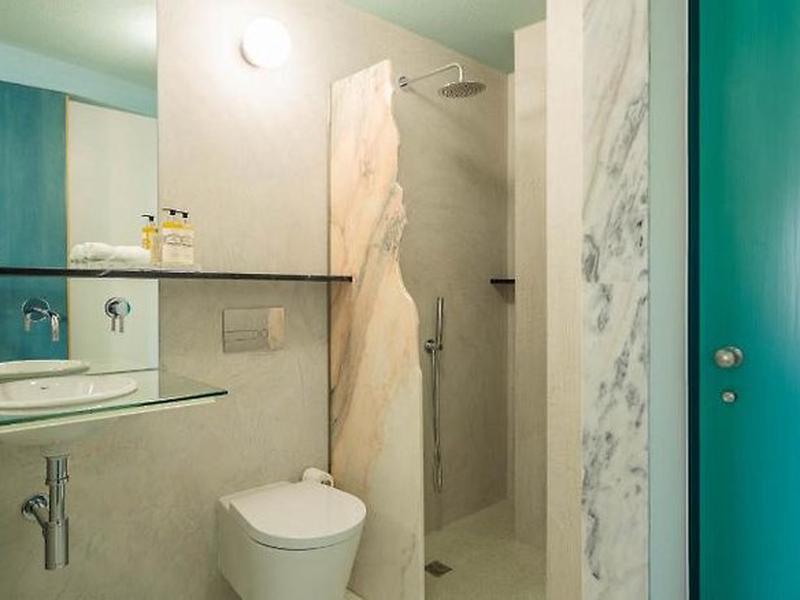 8AB68F4FBCF66521F40A59E2A99E44FB