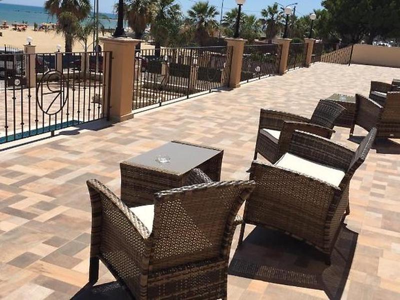 6AD0D076238D6CA4EFD80832BEE05EE9