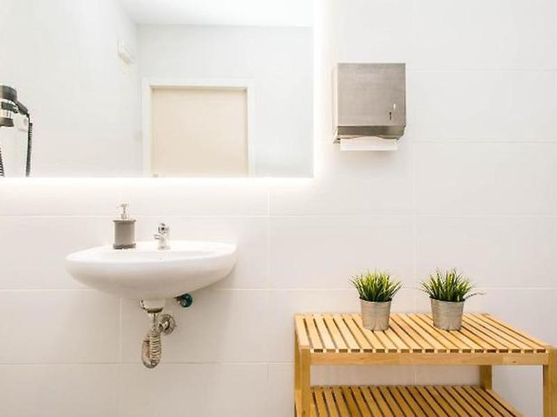 5E9ED3C6A42ABC22382A93BDED700274