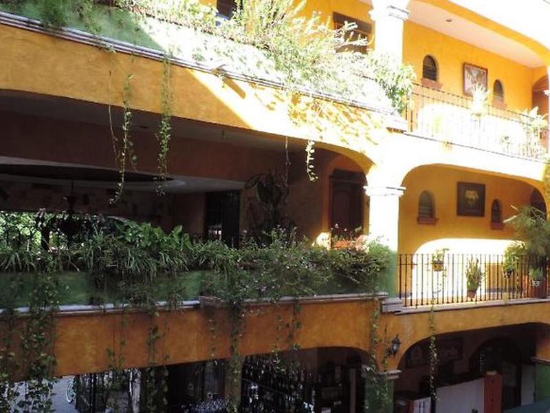 202772C98383BEA9A9C1C1882C53514B