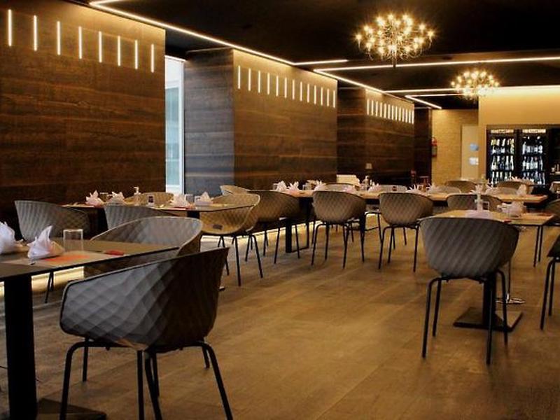 38141A1CE55E92F924AF0D884717D8C6