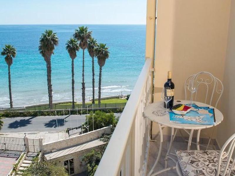 810854F1EDC2C01F2A8DC920D04C6F23