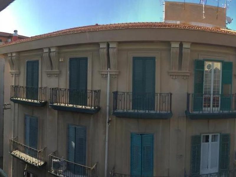 80E0C68180F15D21ACF75F984CAB78A3