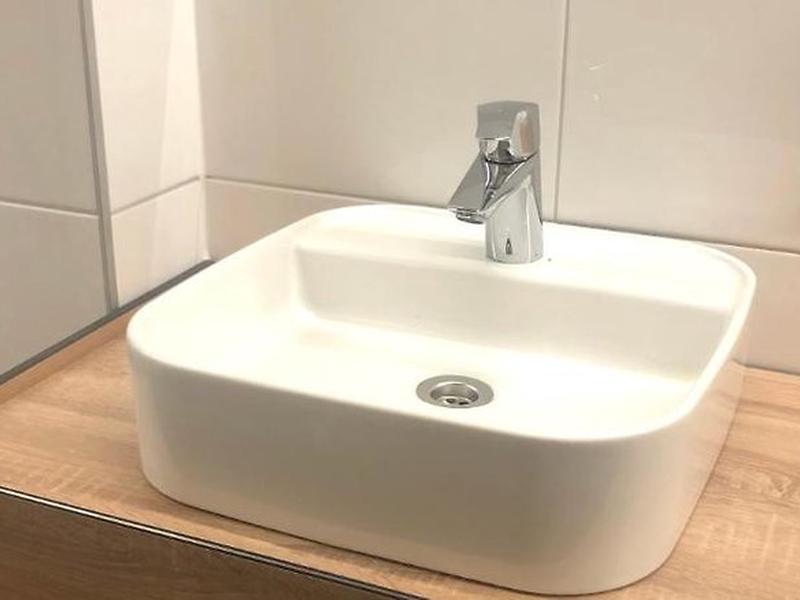 49F69E82A0056BF1819624E666FD40DB