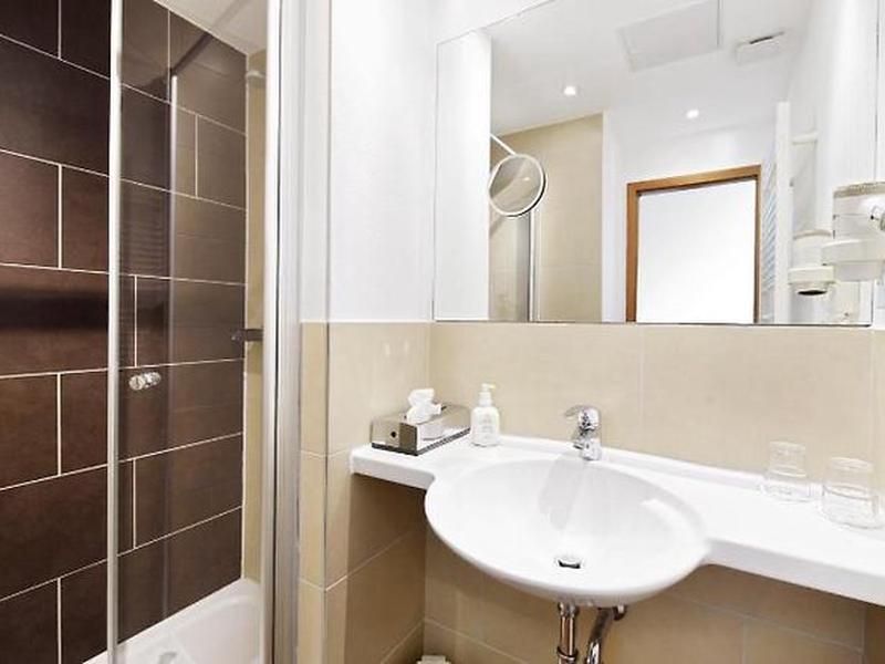 DA82BDFD7BFC9D9461847E3101066ACF