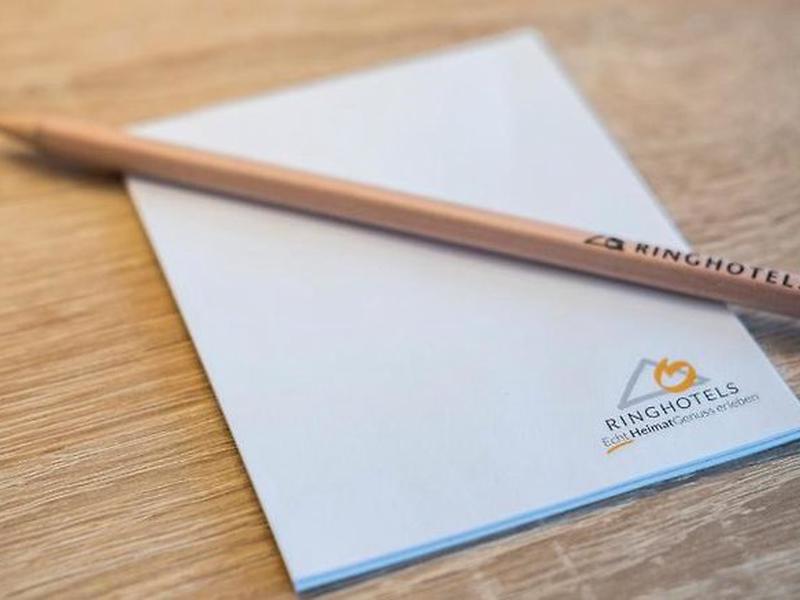 AD7C99F3376E8750768D81393564E454