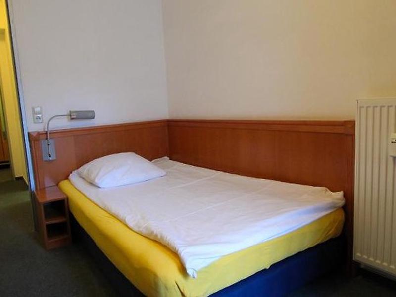 02AAC46D243192A6E717A52AA54F6EE4