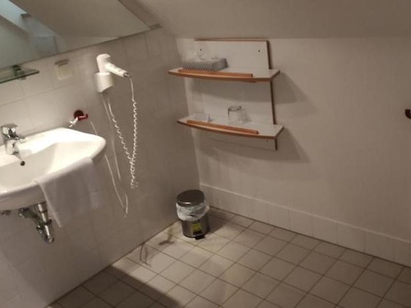 BA26BFF2B907EAA136F4E3FB3CD7935D