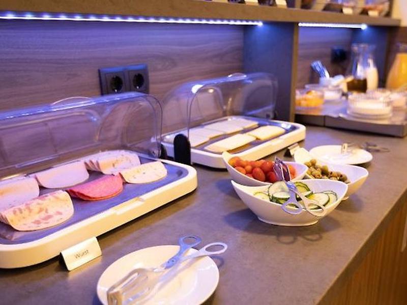 65ED7764606061F14F1EF74A7EB16808