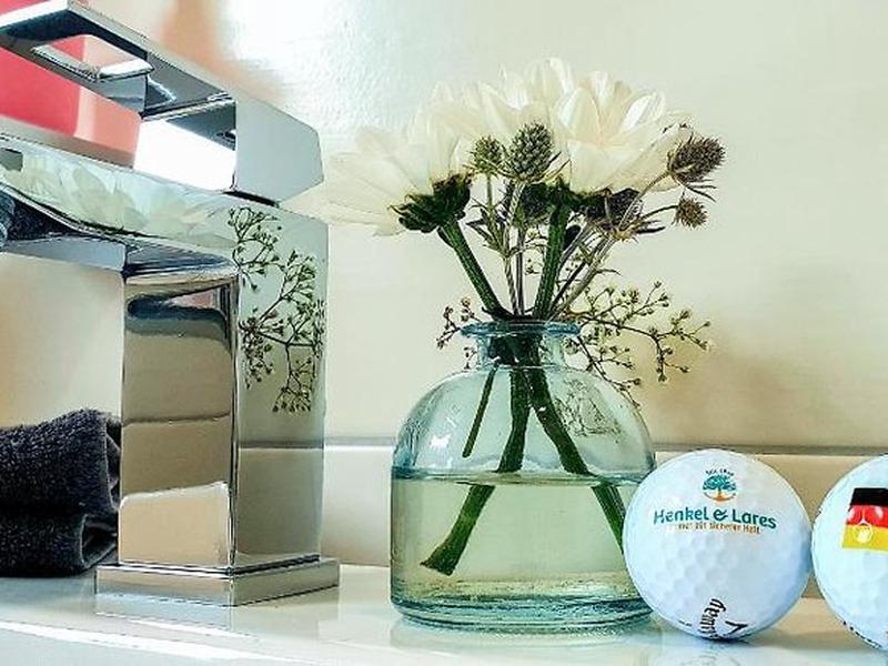 A6A77FA94F9DED78D2AEFC9FCE70BF92