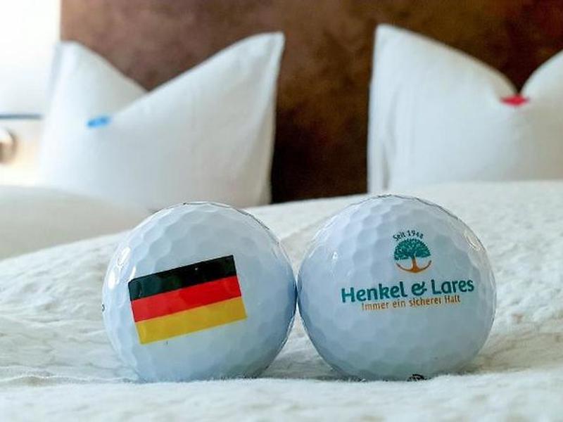 ACAC2CEA15E39E966B0995B5145F9B84