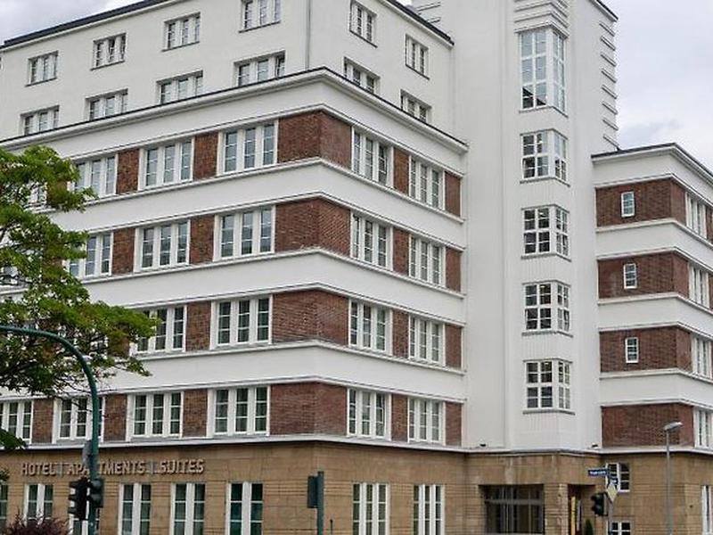 452D3AA40451C809EB7EA3FB1556D07C