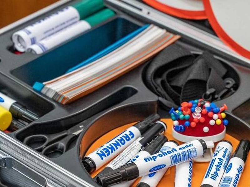 2B844B9DCFB4ABE6C5BCE2FEDF0BE7B9