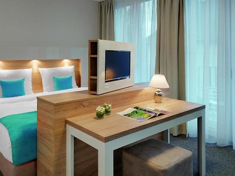 5960E1524E2524C36BA9054DA745FB20