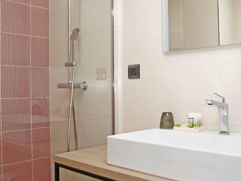 0D7D94D35B2B4C581984C5B3644175EF