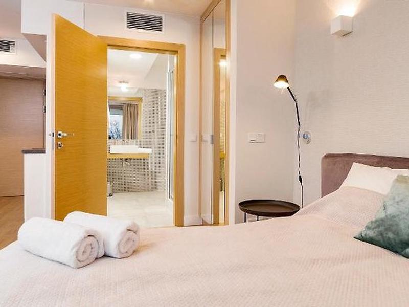 54664A56A4557380202A8AA40A8B508B