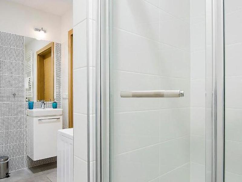 F4BE32FEE6526C4867C2BCC47544E218