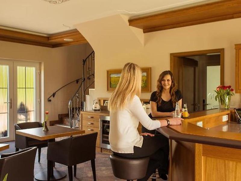 092E6C0351892D380ADB9432DECB0731