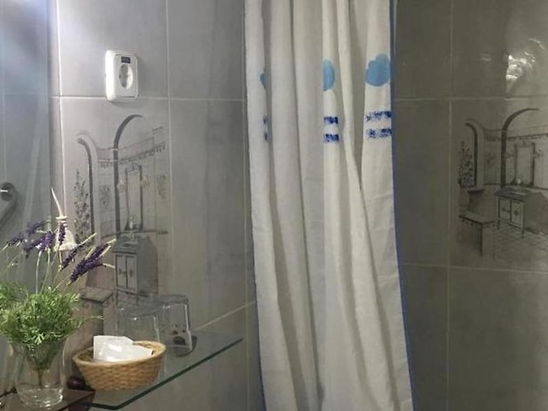 CFC2B1E95F5662CE3ABFA17E63596D08