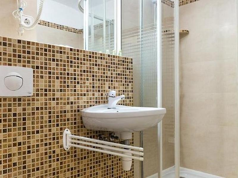 6DDD79B84CE8F29D4ABFCCCB03F7CDA1