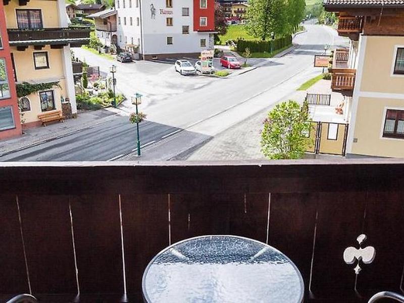 6DBB229E1F2C8A2586496485D05F56E8