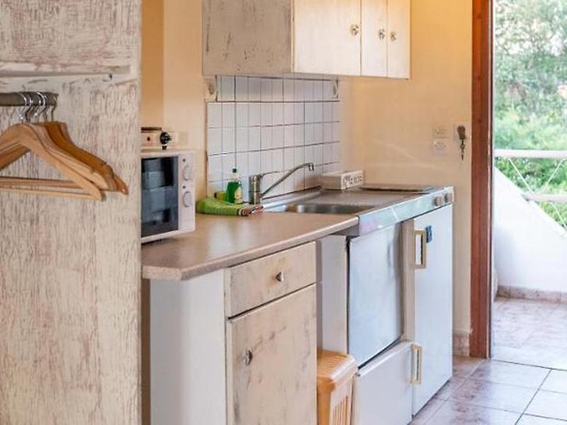 271667F0E9E2E747F7E264D13A17FA20