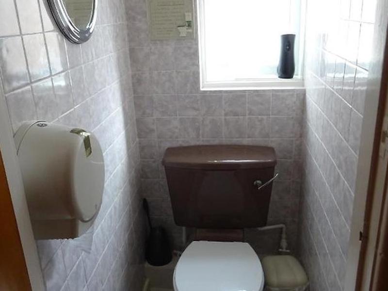 95570F5D67102587E0FFFBB5FD72F98B