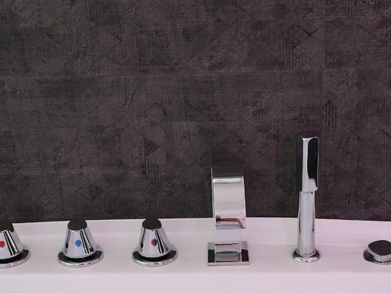 56F04CB5F7BD5C233A09708A9FBADBF1