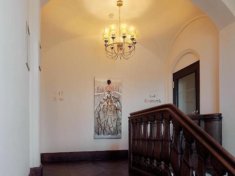 DAADE94C0A8E8378337692E366D272C5