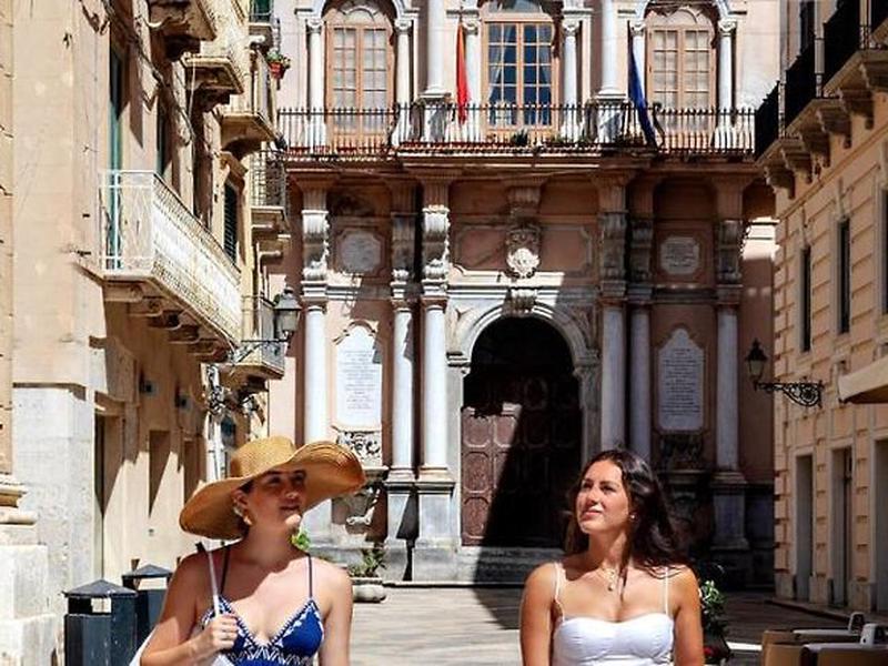 E552CCAFEE8357FBC71C60BF9F55DB1A