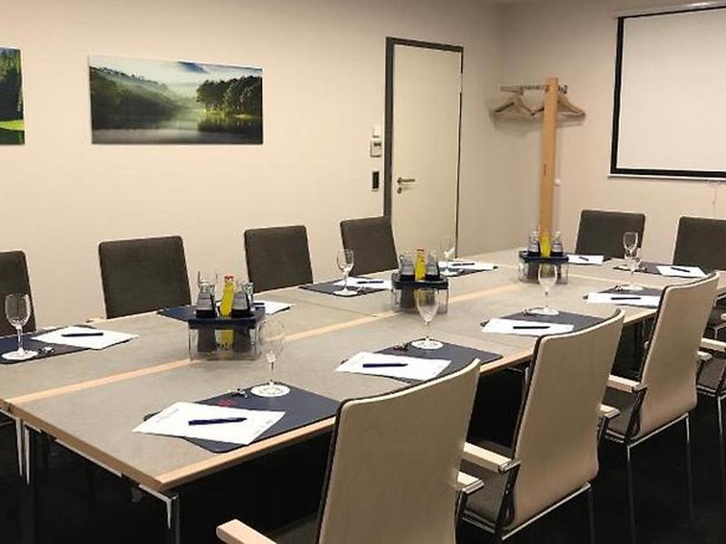 0D16C90E48A6873D7AB0E11A6B1D25F8