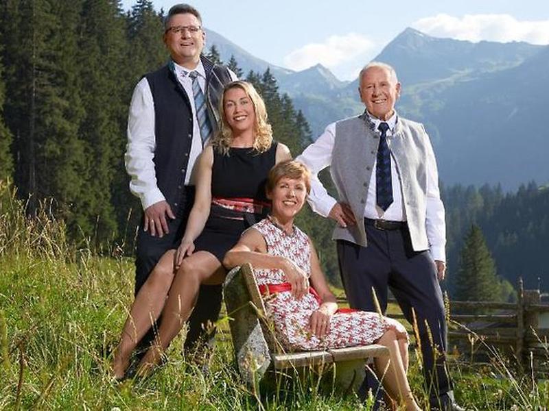 58E67DD2153D966363341D41DDE1A03B