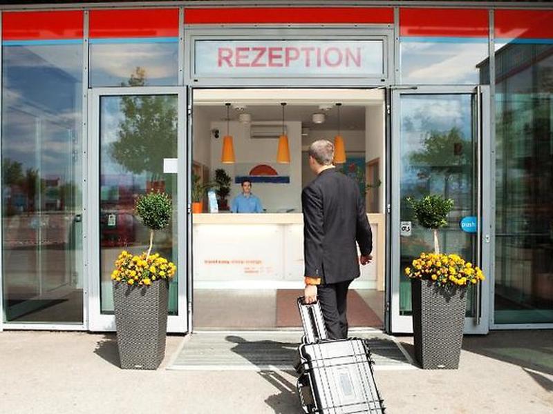 8182C344CF78F5B8ADEF68A573C810AF