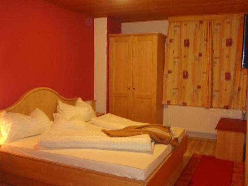 F087F60A592BB4FD0FD4C2BF52C55018